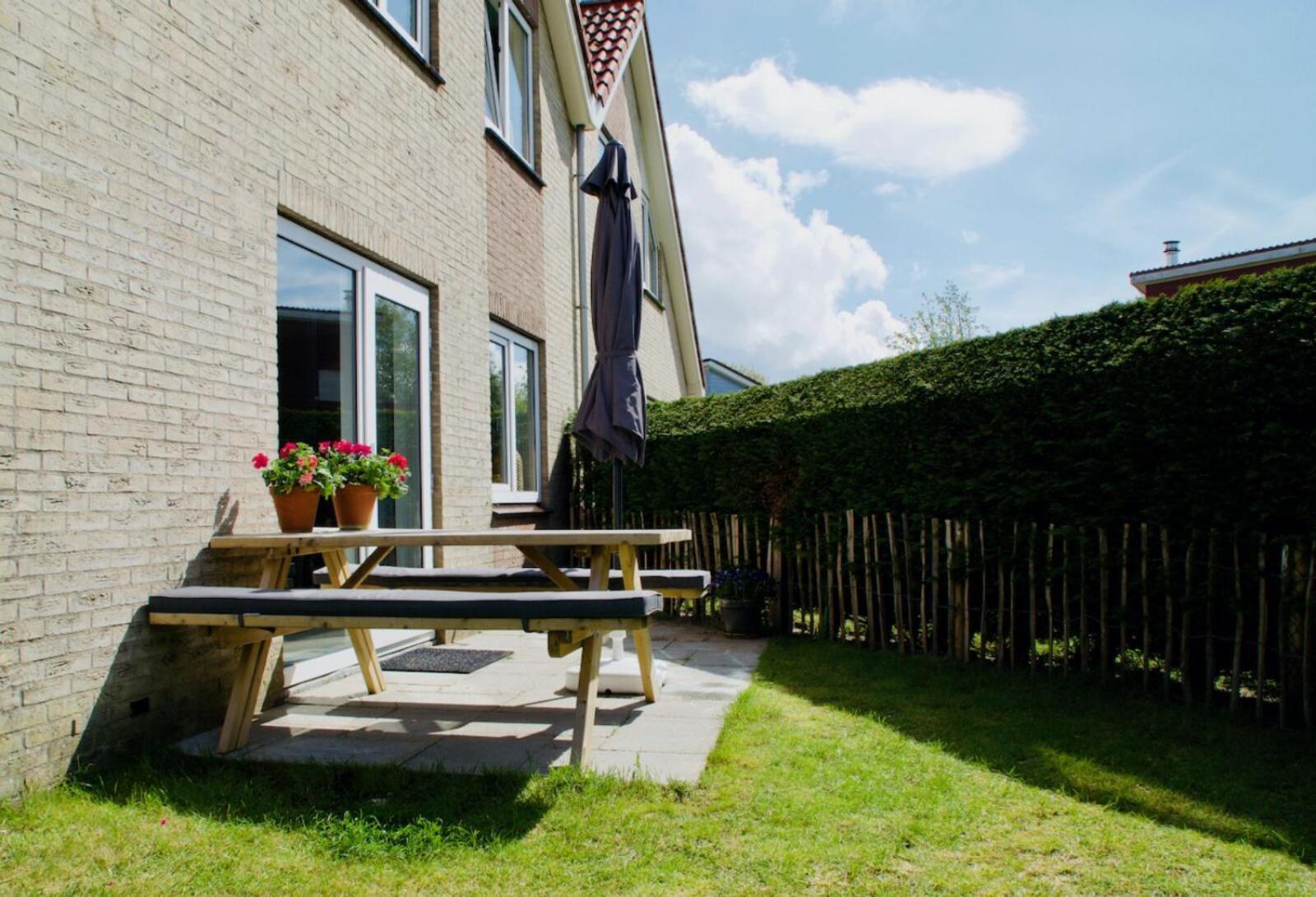 Mosselbank 93 - Noordzeepark Ouddorp, With Private Front And Back Garden Near The Beach - Not For Companies المظهر الخارجي الصورة